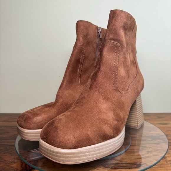 BP Keyla Platform Bootie in Tan Chestnut - Picture 3 of 16